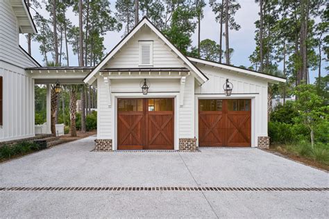 garage with breezeway interior